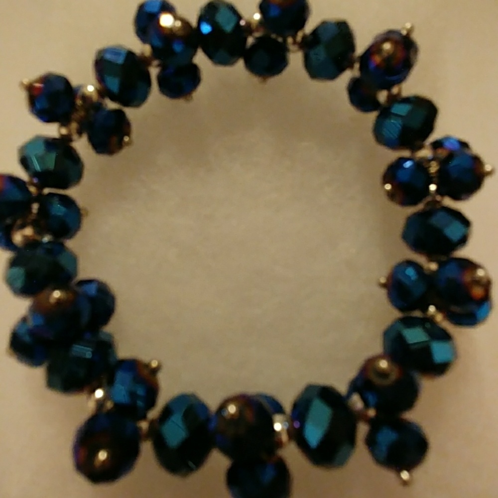 Blue Metallic Crystal Bracelet - Picture 2 of 8